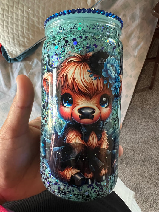 Highland Cow Snowglobe